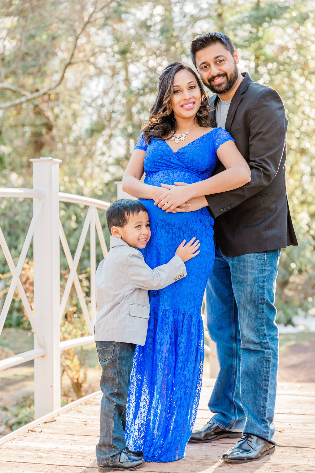 NJ maternity session for family of three